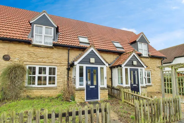 Barn Close, Werrington, PE4, photo 1