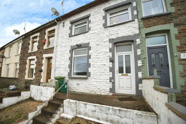 Mikado Street, Tonypandy, CF40, photo 1