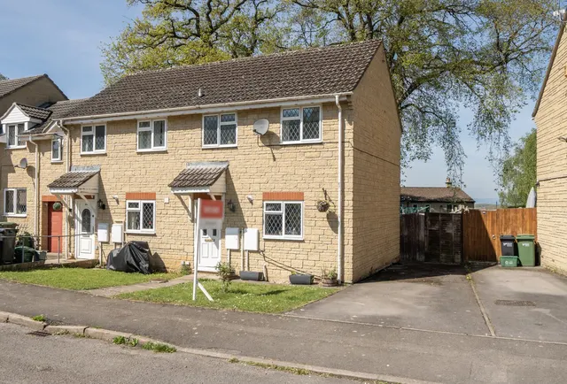 Bramble Lane, Stonehouse, GL10 2RA, photo 1