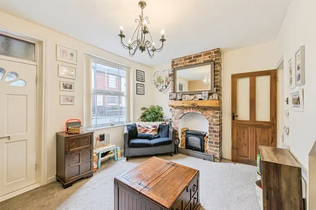 Long Street, Dordon, B78, photo 3