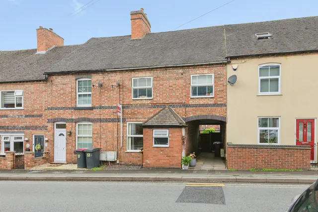Long Street, Dordon, B78, photo 1