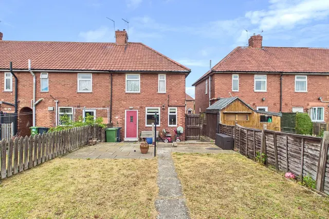 Shirley Avenue, York, YO26, photo 2
