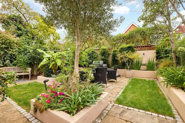The Avenue, Bedford Park, W4, photo 3