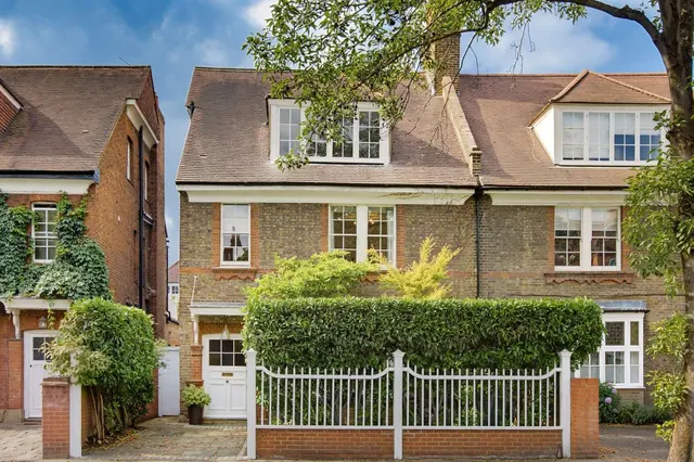 The Avenue, Bedford Park, W4, photo 1