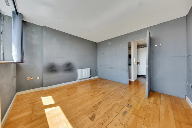 Photo 3 — Flat 71, 187 East India Dock Road, London, E14 0EF