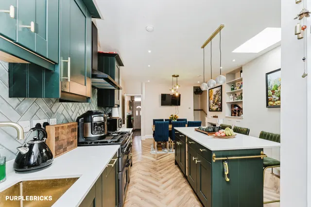 Hollybush Street, London, E13, photo 2