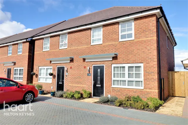 Grace Gardens, Woburn Downs, MK17, photo 1