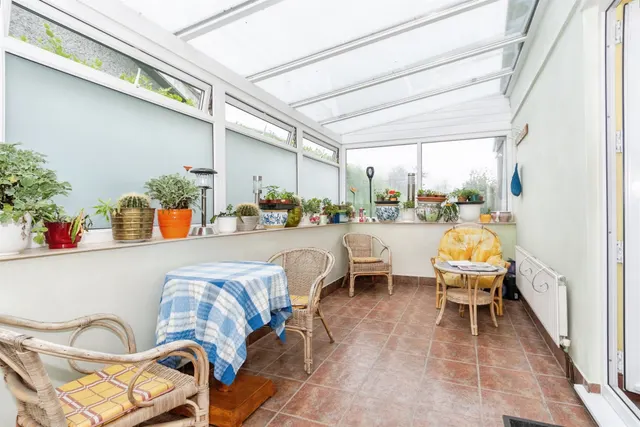Photo 2 — Aysshton Gardens, Callington
