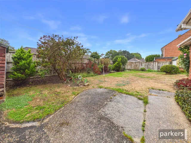 Roslyn Road, Woodley, RG5, photo 2