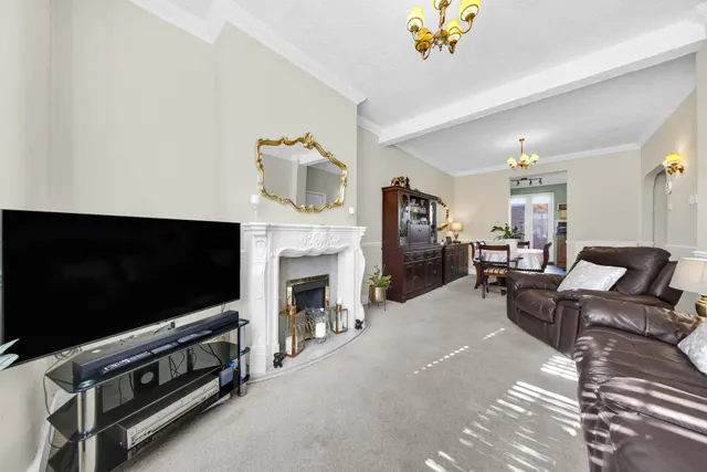 Belmont Park Road, London, E10, photo 3