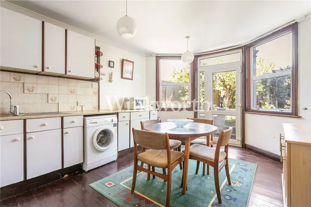 Pemberton Road, London, N4, photo 1