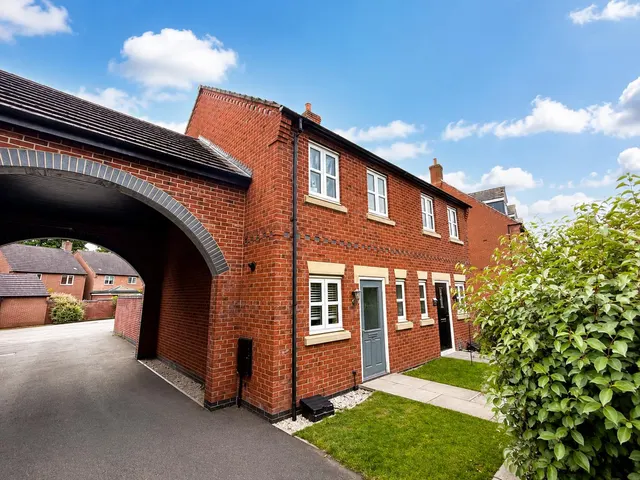 Hoyte Drive, Derby, DE74, photo 1