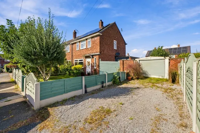 Mere Close, Sale, M33, photo 1