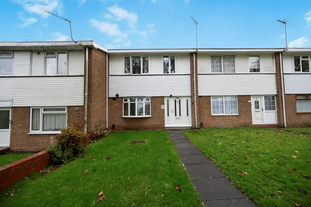 Pedmore Walk, Oldbury, B69, photo 1