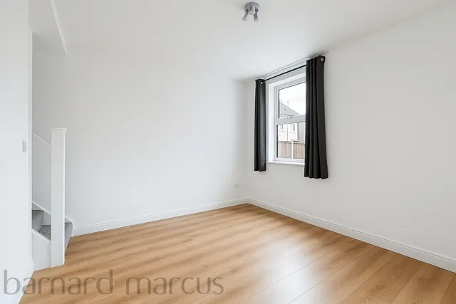 Theobald Road, Croydon, CR0, photo 2