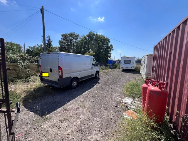Willoughby Drive, Rainham, RM13, photo 2