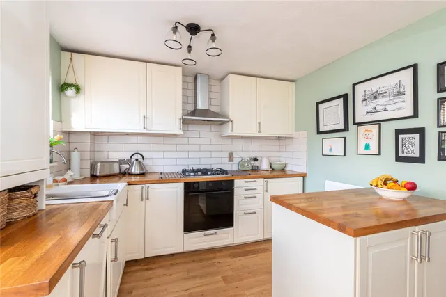 Surtees Way, Towcester, NN12, photo 3