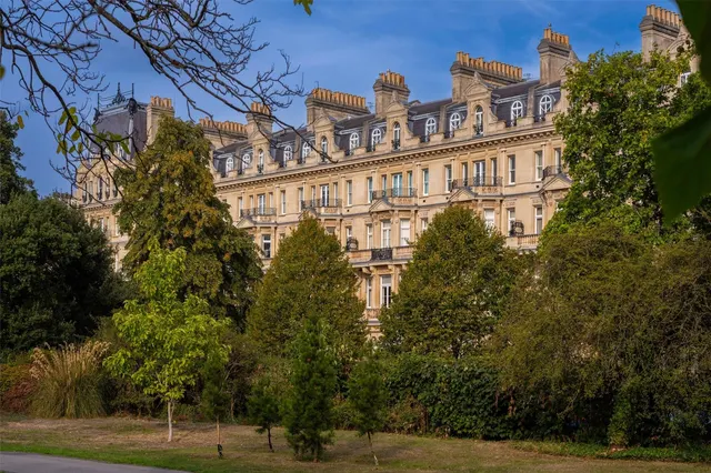Cambridge Gate, Regent's Park, NW1, photo 1