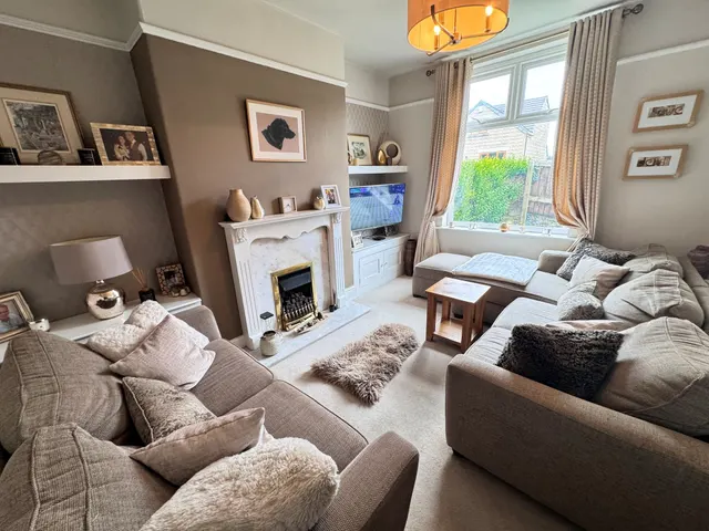 Netherfield Road, High Peak, photo 3