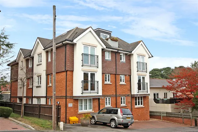 Earle Road, Bournemouth, BH4, photo 1