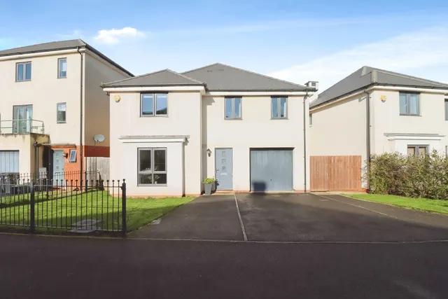 Slade Baker Way, Scholars Chase, Bristol, BS16, photo 1