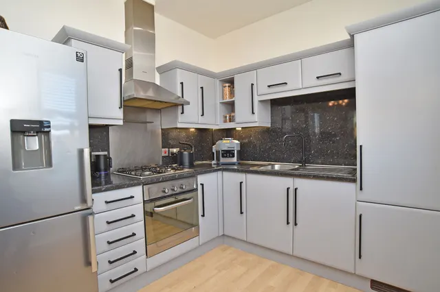 Commercial Street, Harrogate, HG1, photo 3