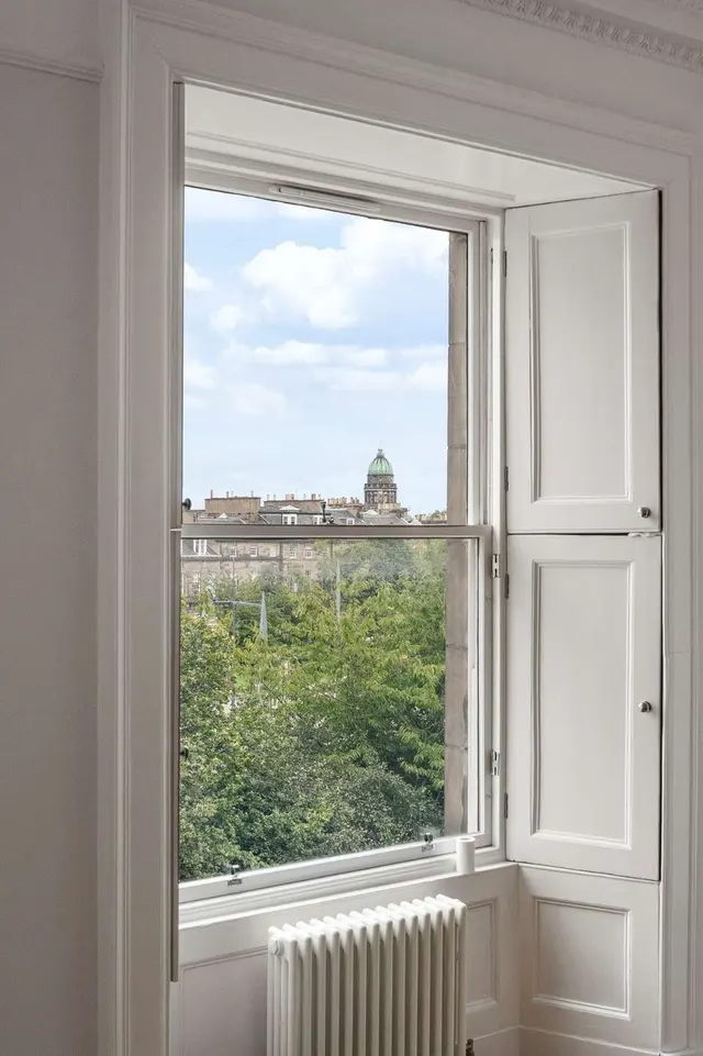 Photo 3 — Atholl Crescent, West End, Edinburgh, Midlothian, EH3 8HQ