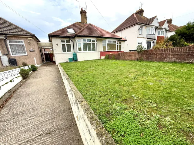 Old Road East, Gravesend, DA12, photo 1