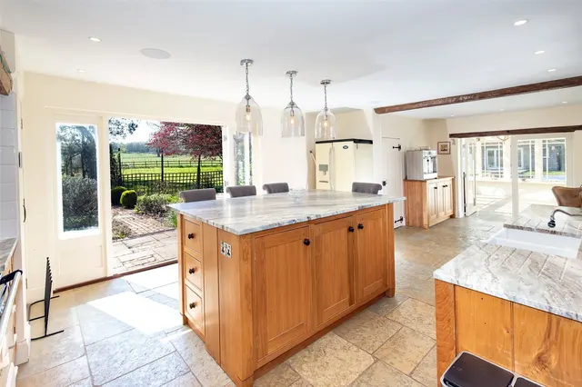 Dorchester Road, Sturminster Marshall, BH21, photo 2