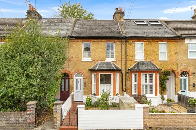 Plevna Road, Hampton, TW12, photo 1