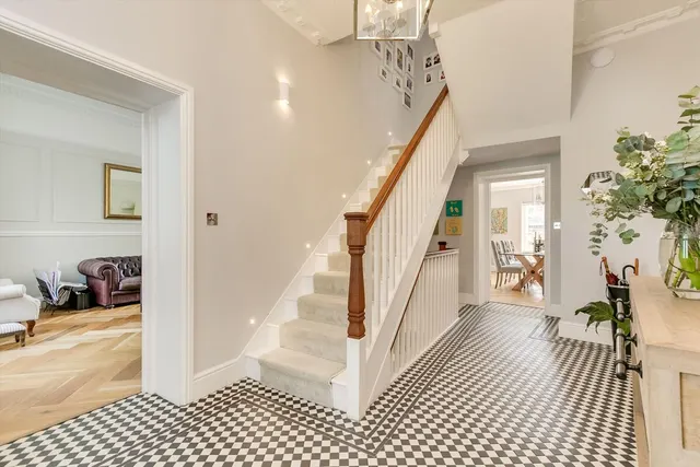 Crescent Grove, London, SW4, photo 3