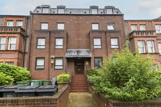 Photo 2 — Goldhurst Terrace, London NW6 3HA