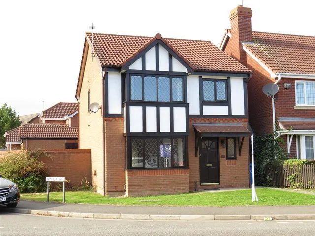 Stenson Road, DE23, photo 1