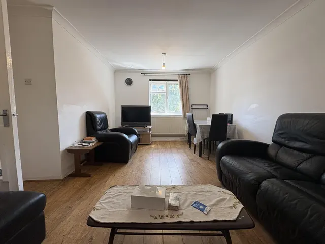 Axiom Avenue, Peterborough, PE3, photo 3