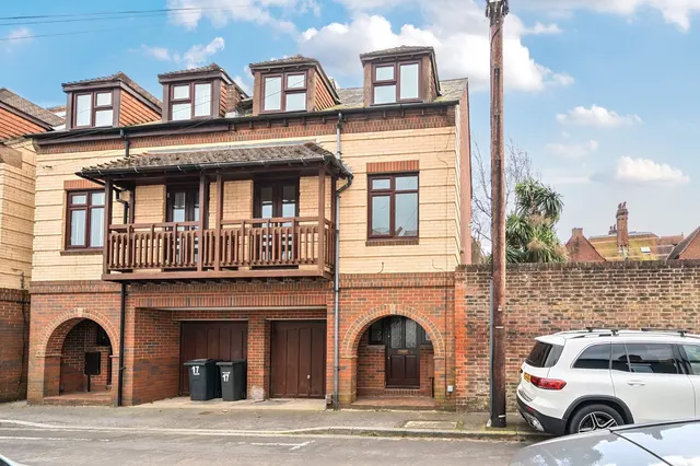 Coward Road, Gosport, PO12, photo 1