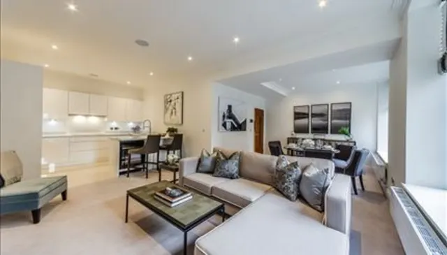 Rainville Road, London, W6, photo 1