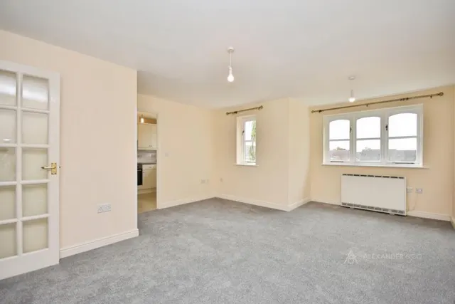 Whitehead Way, Aylesbury, HP21, photo 3
