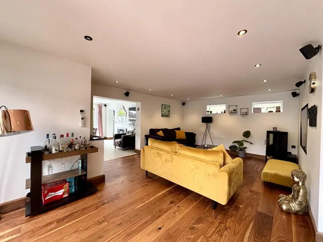 West End Rise, Horsforth, LS18, photo 2