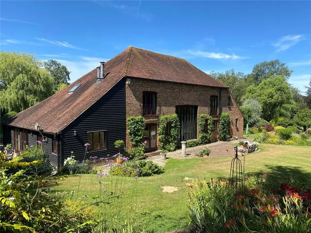 5 bedroom property, High Tilt, Cranbrook, TN17