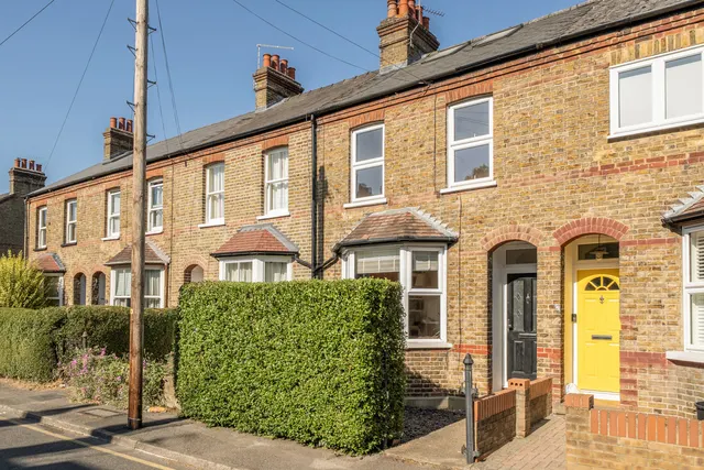 Hows Road, Uxbridge, UB8, photo 1