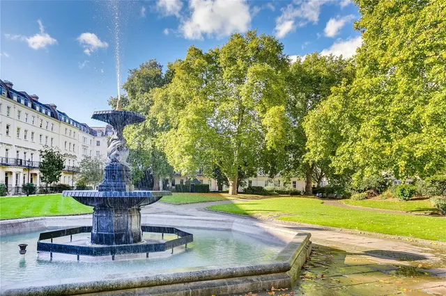 Lindsay Square, London, SW1V, photo 2
