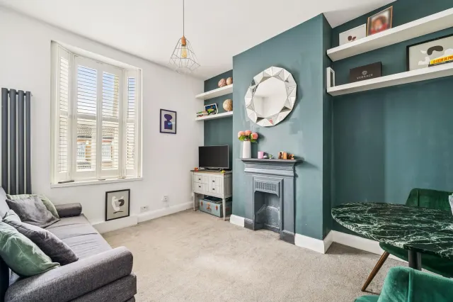 Brook Road South, Brentford, TW8, photo 1
