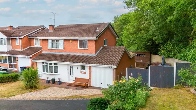 Heron Close, Holmer Lake, Telford TF3 1NS, photo 1