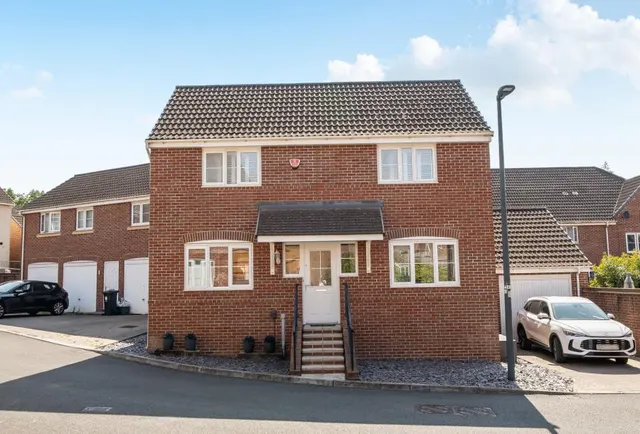 Blackberry Close, Yate, BS37, photo 1