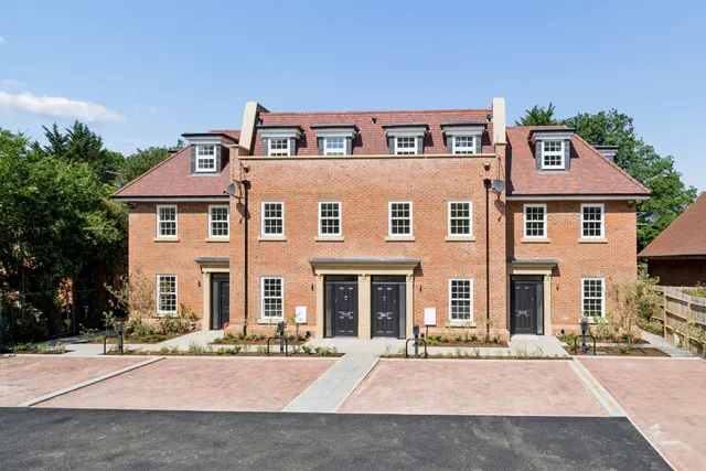 Amersham Road, Beaconsfield, HP9, photo 1