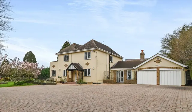 House Under Offer with 4 bedrooms in Thorley, Bishop's Stortford, CM23, photo 1