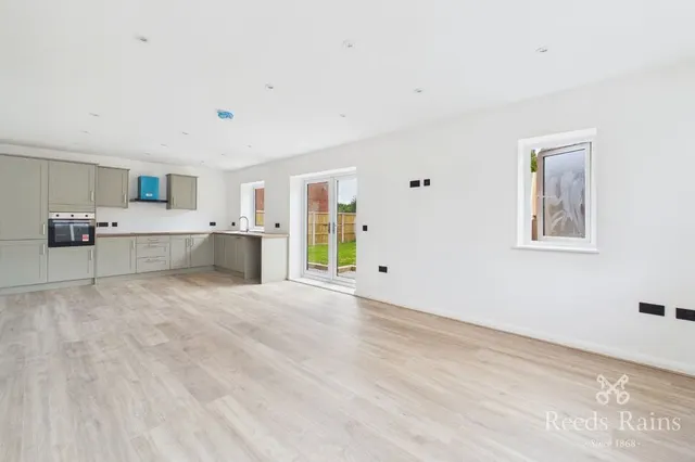 Common Edge Road, Blackpool, FY4, photo 3
