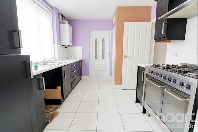 Lancaster Avenue, Doncaster, DN2, photo 3