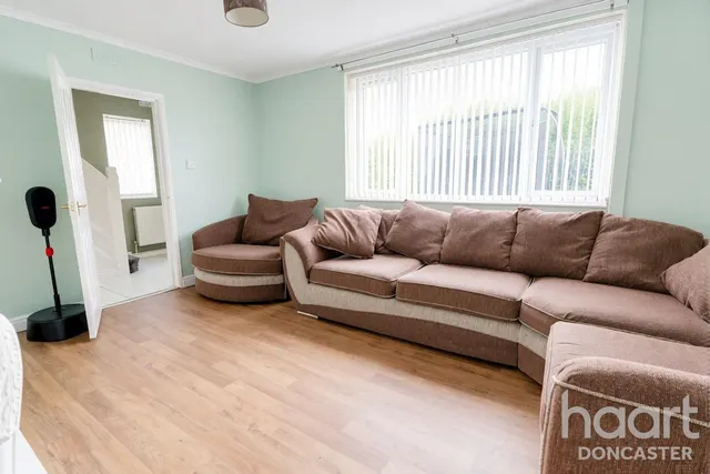 Lancaster Avenue, Doncaster, DN2, photo 2