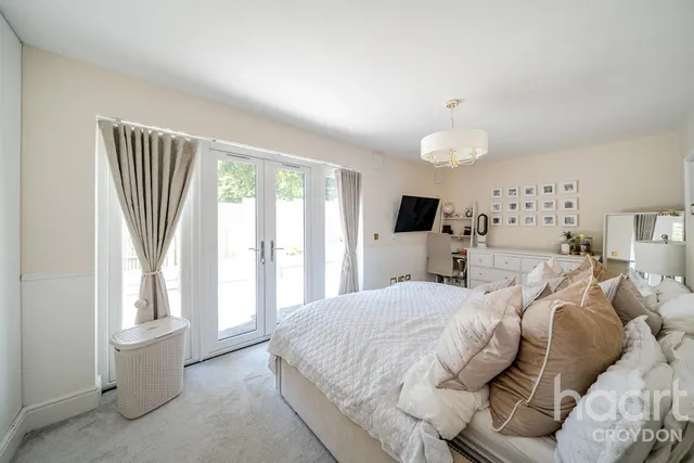 Foxley Lane, Purley, CR8, photo 1